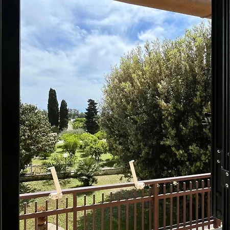 I Lecci Alojamento de Acomodação e Pequeno-almoço 4*